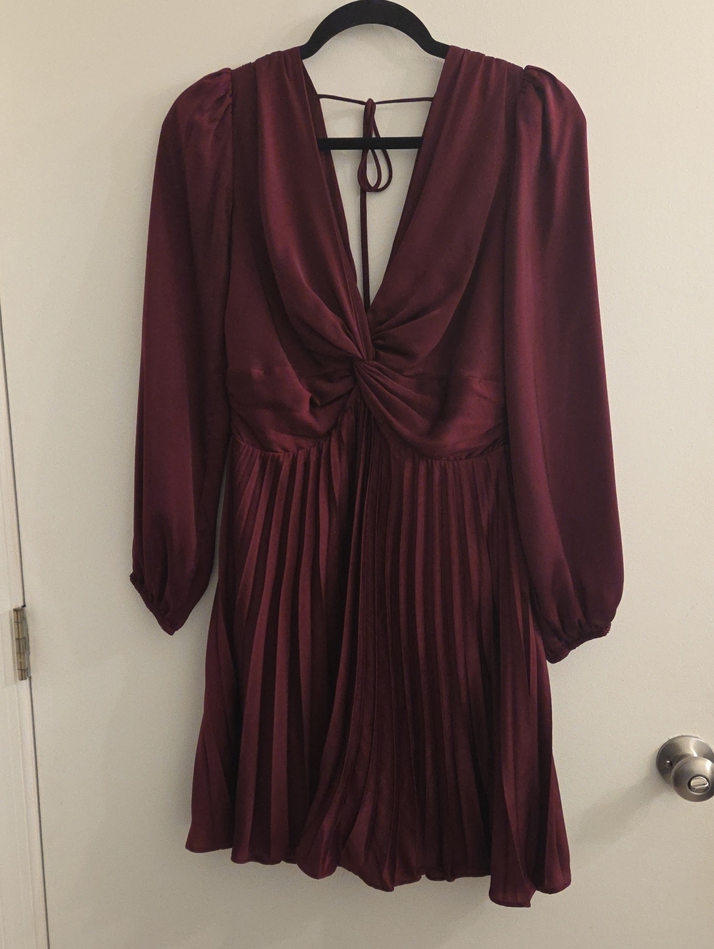 Adelyn Rae Amaree Pleated Mini Dress In Burgundy, Size S